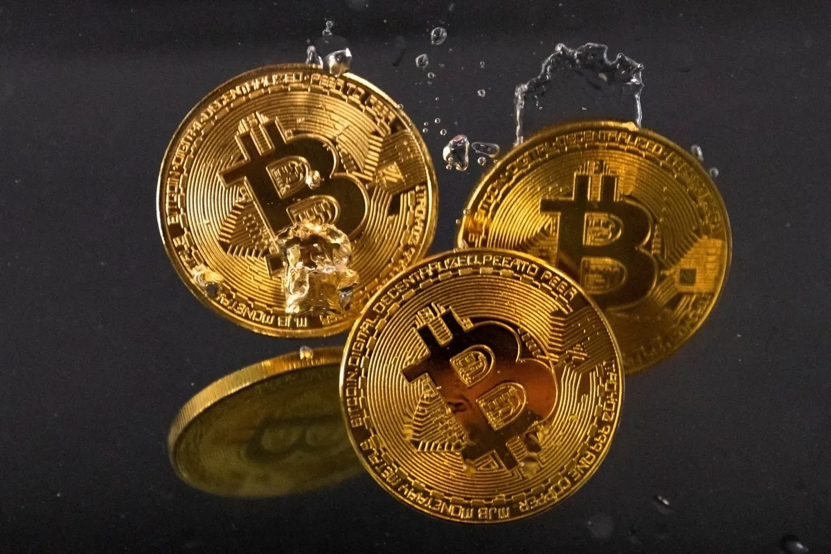 Buy and sell cryptocurrency with historical replay feature