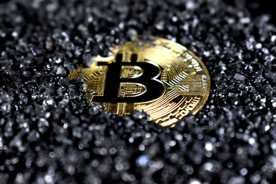 Cryptocurrency trading platform with cold wallet storage